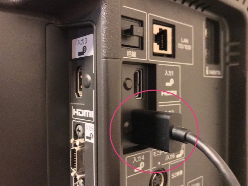 テレビのHDMI端子に接続