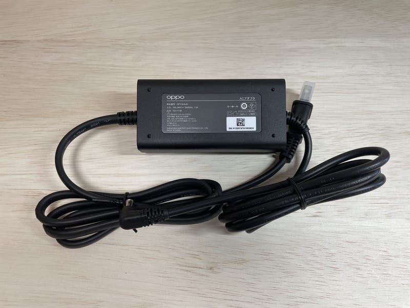 OPPO社製ACアダプター
