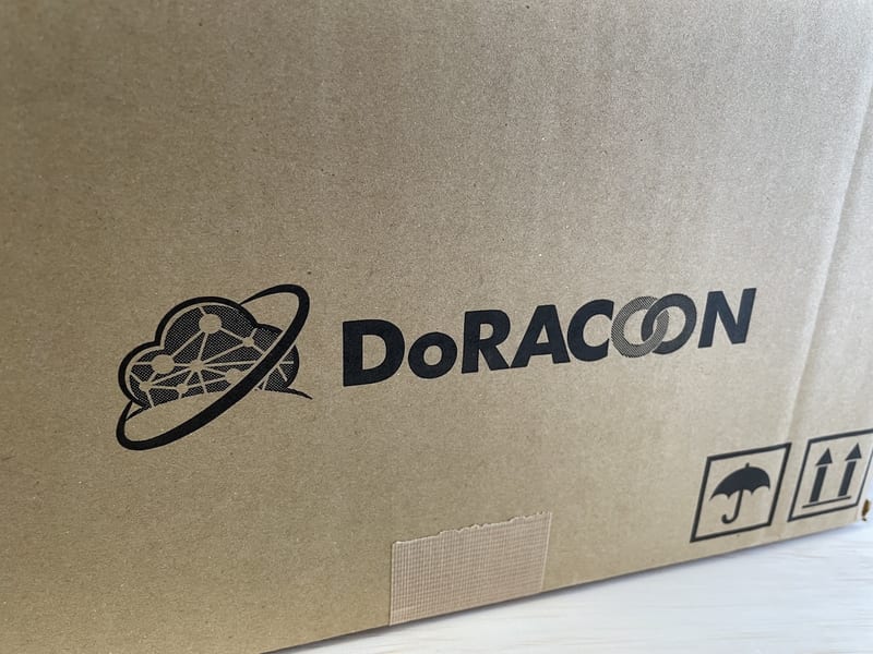 DoRacoonの段ボール箱