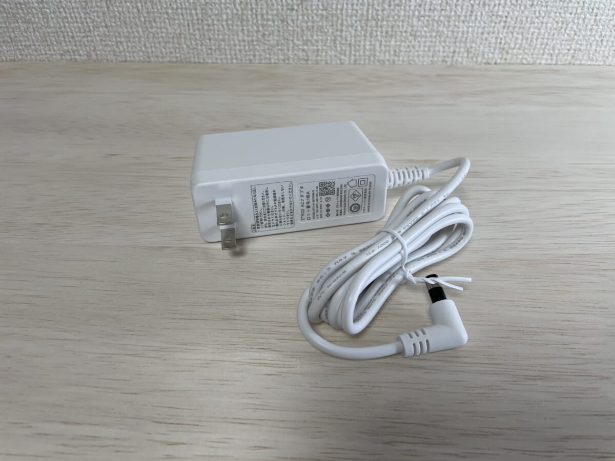 Speed Wi-Fi HOME 5G L13のACアダプター