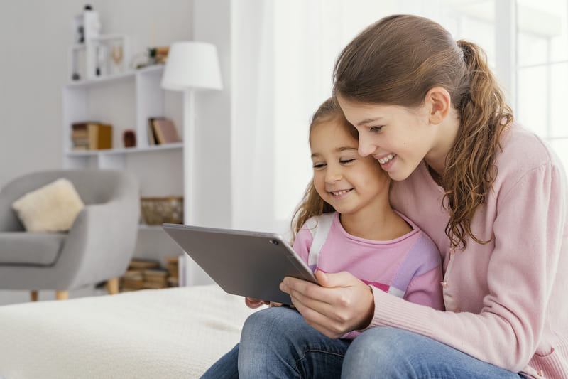 通信費を見直すならモバイル回線という選択肢もある